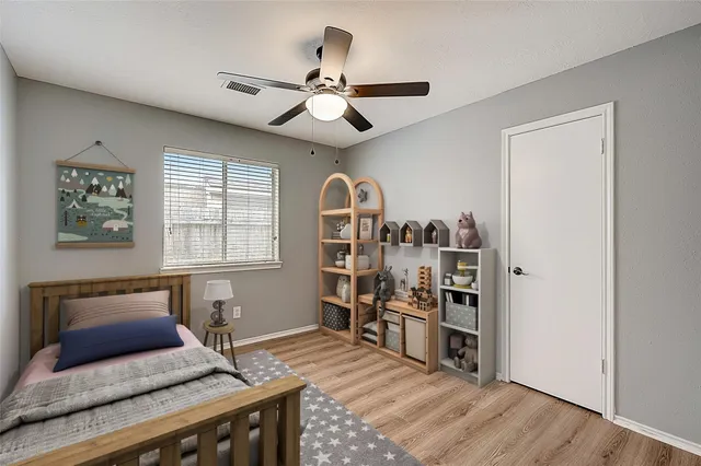 $289,000 | 111 Ambershadow Drive, Houston, TX 77015