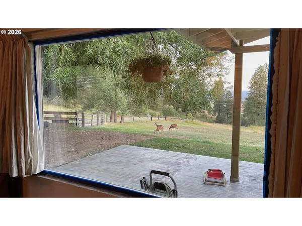 $879,000 | 70677 Follett Road, Elgin, OR 97827
