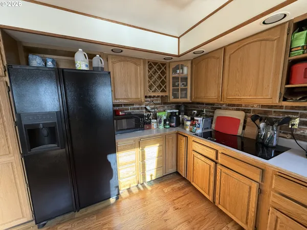 $879,000 | 70677 Follett Road, Elgin, OR 97827