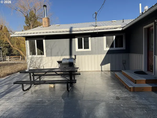 $879,000 | 70677 Follett Road, Elgin, OR 97827