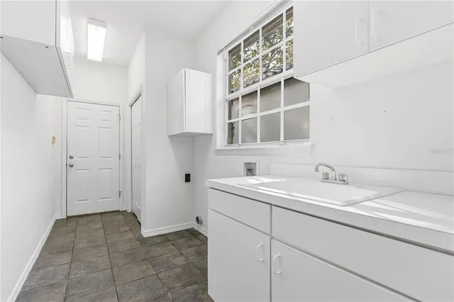 $3,800 | 7613 Torino Court, Orlando, FL 32835