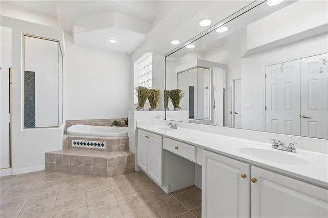 $3,800 | 7613 Torino Court, Orlando, FL 32835