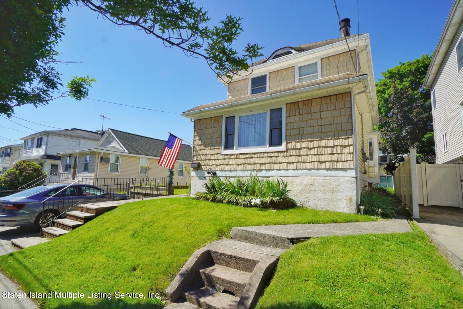 82 Robinson Avenue, Staten Island, NY 10312 Compass