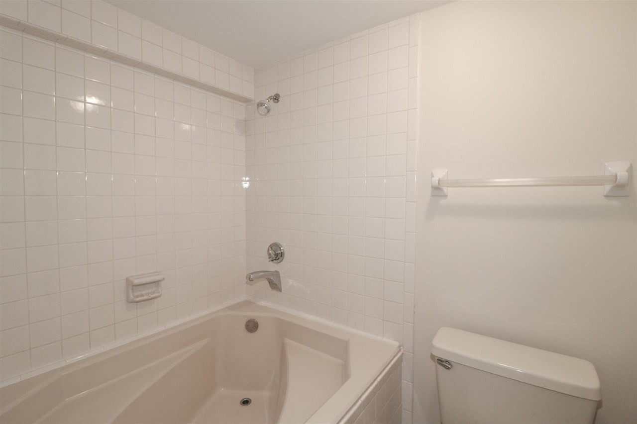 1 Riverside Place, Unit 402 Covington, KY 41011 - Photo 19 of 33 Gallery Image 19