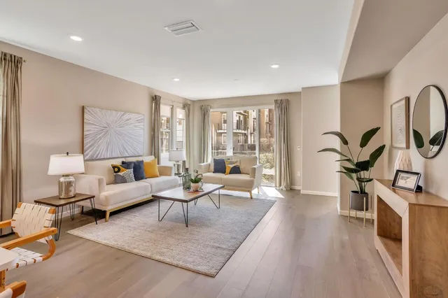 $1,295,000 | 298 Agustin Narvaez Street, Unit 6, San Jose, CA 95136