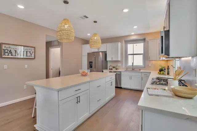 $1,295,000 | 298 Agustin Narvaez Street, Unit 6, San Jose, CA 95136