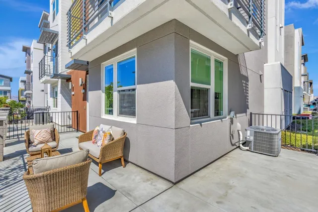 $1,295,000 | 298 Agustin Narvaez Street, Unit 6, San Jose, CA 95136