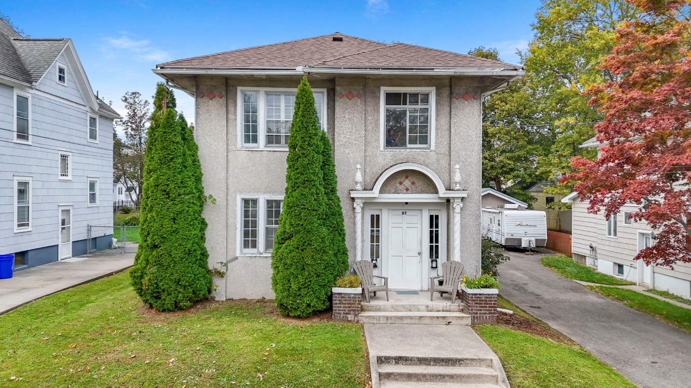 87 Crestmont Road Binghamton, NY 13905 - Photo 1 of 24