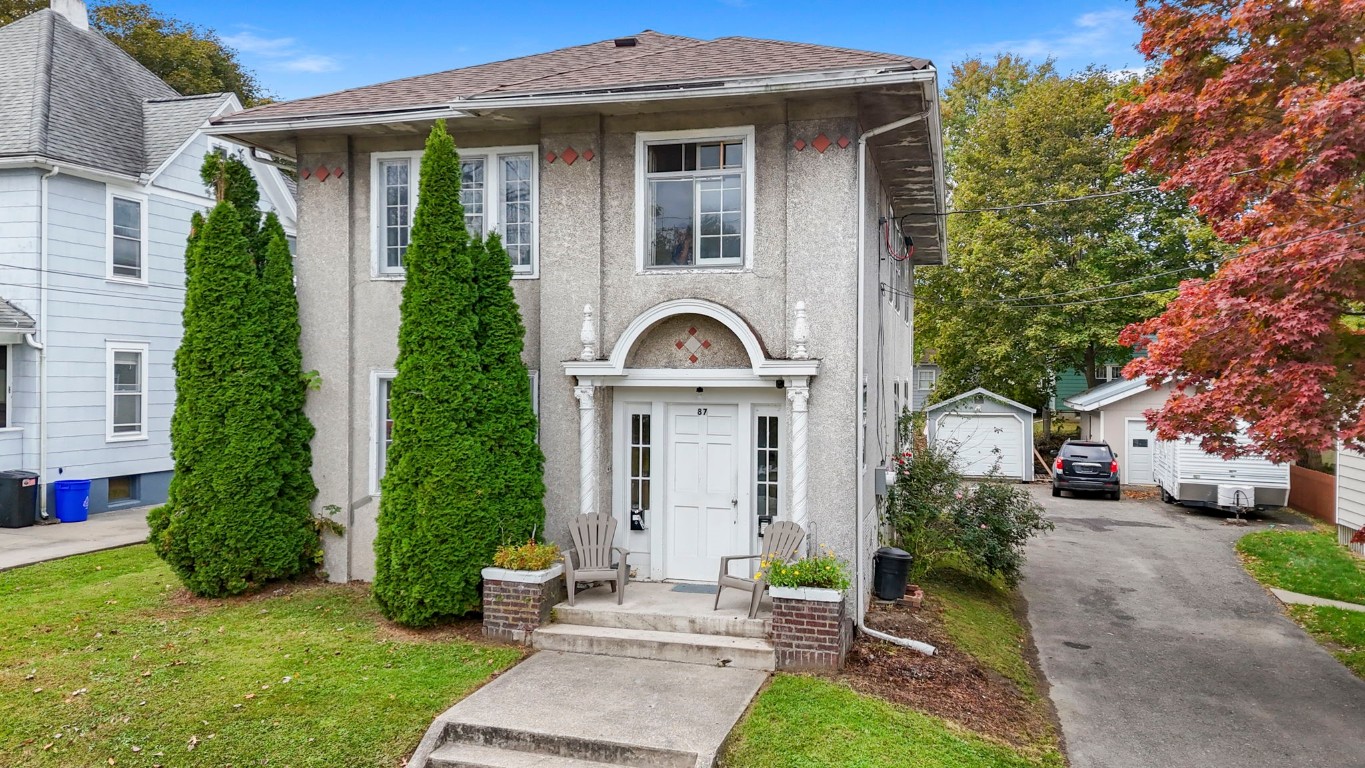 87 Crestmont Road Binghamton, NY 13905 - Photo 2 of 24