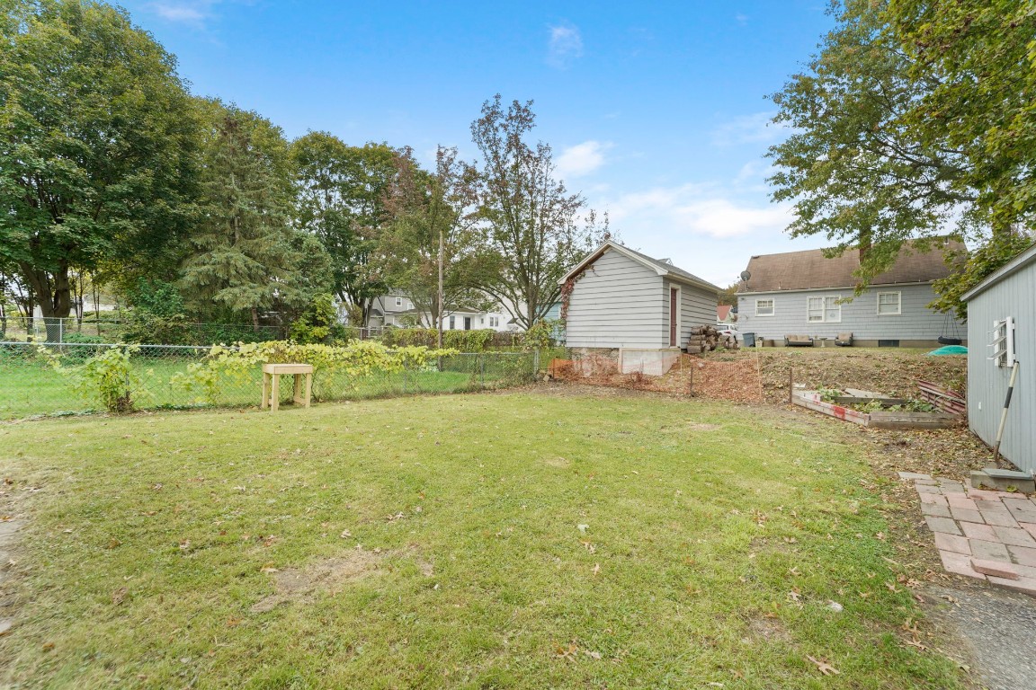 87 Crestmont Road Binghamton, NY 13905 - Photo 23 of 24