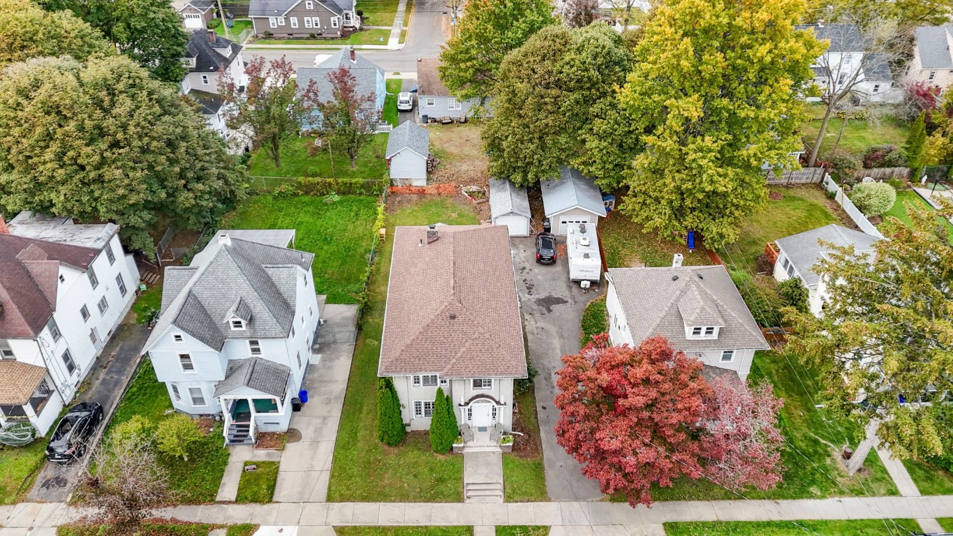 87 Crestmont Road Binghamton, NY 13905 - Photo 3 of 24