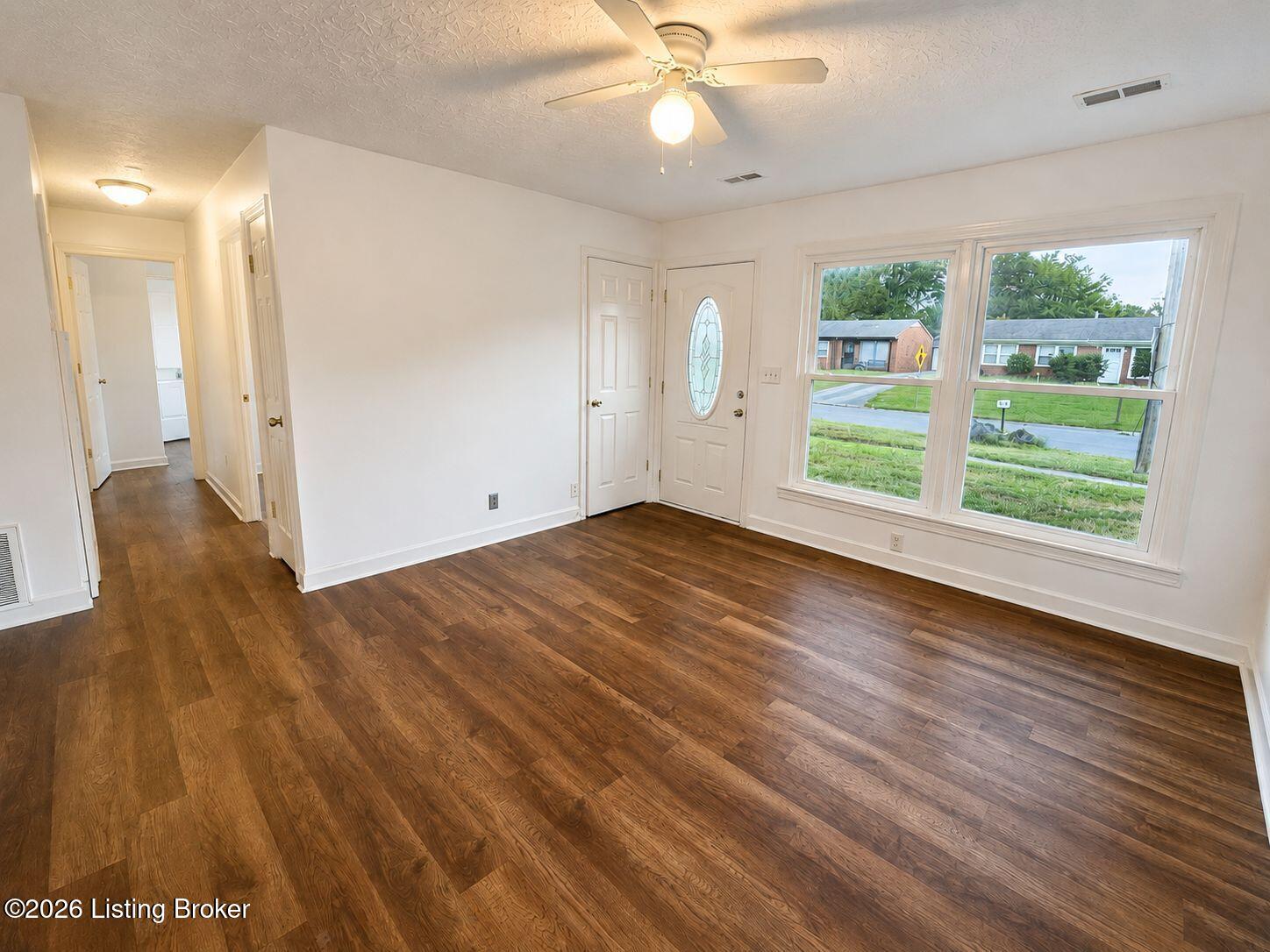 5113 Rural Way Louisville, KY 40218 - Photo 2 of 13 WhatsApp Image 2026-09-03 at 8.54.29 AM