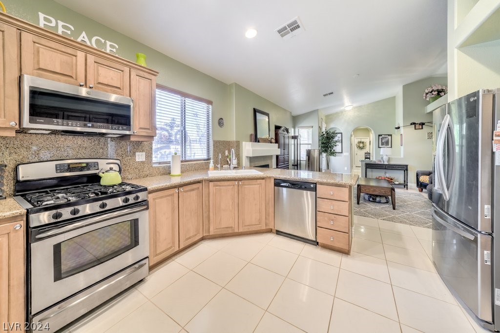 186 Short Ruff Way Las Vegas, NV 89148 - Photo 13 of 43 Gallery Image 13