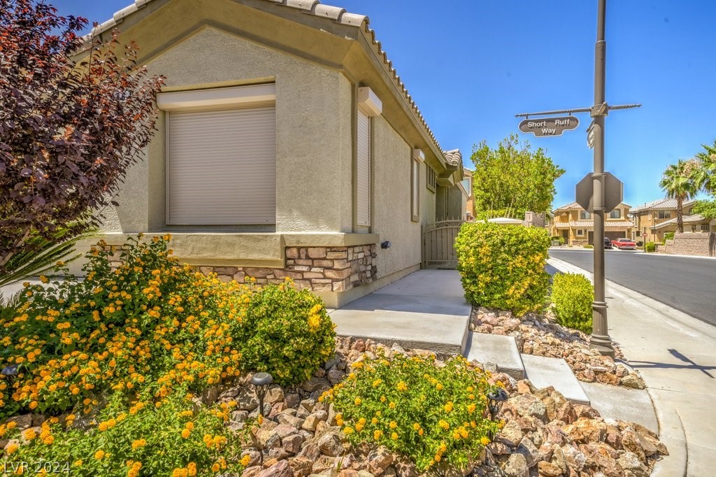 186 Short Ruff Way Las Vegas, NV 89148 - Photo 3 of 43 Gallery Image 3
