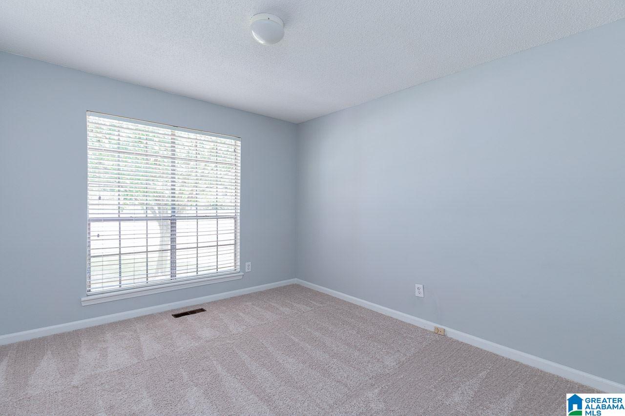 1045 Blue Ridge Boulevard Birmingham, AL 35226 - Photo 18 of 36
