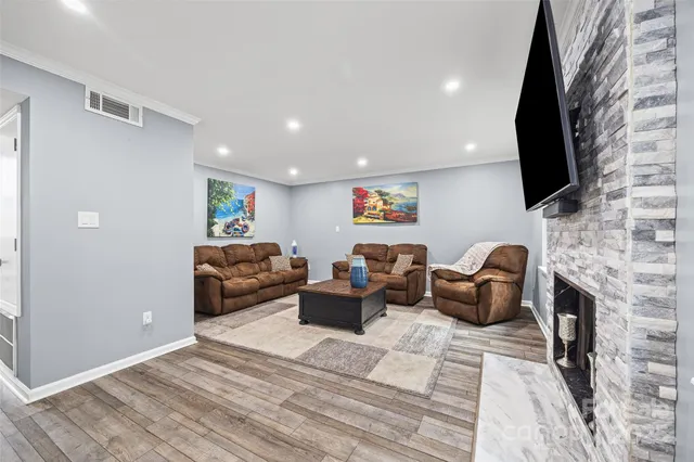 $310,000 | 10927 Hunter Trail Lane, Charlotte, NC 28226