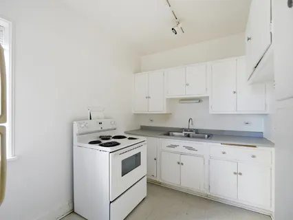 $149,000 | 5056 North Marine Drive, Unit A6, Chicago, IL 60640