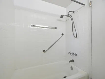 $149,000 | 5056 North Marine Drive, Unit A6, Chicago, IL 60640