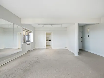 $149,000 | 5056 North Marine Drive, Unit A6, Chicago, IL 60640