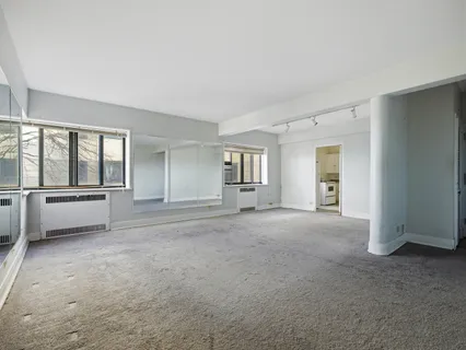 $149,000 | 5056 North Marine Drive, Unit A6, Chicago, IL 60640