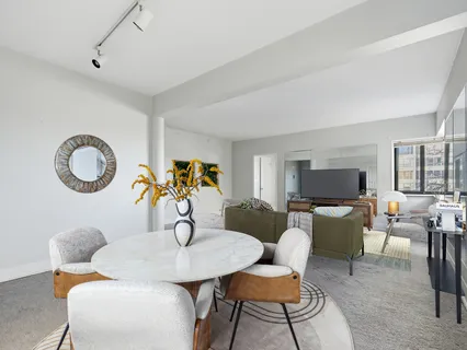 $149,000 | 5056 North Marine Drive, Unit A6, Chicago, IL 60640