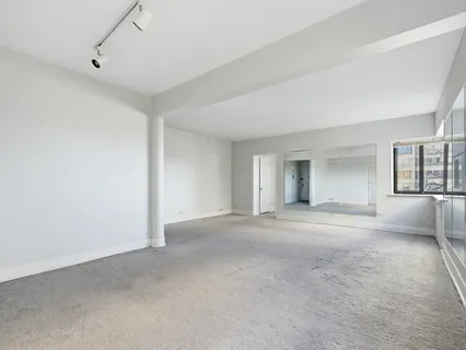 $149,000 | 5056 North Marine Drive, Unit A6, Chicago, IL 60640