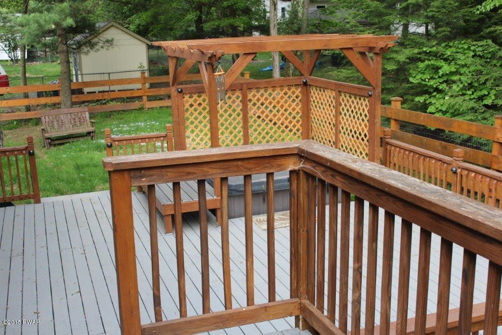 126 Dirk Road Tafton, PA 18464 - Photo 3 of 27
