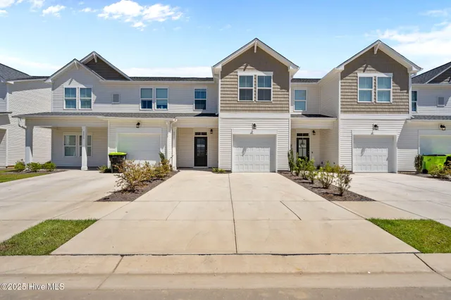 $259,900 | 5077 Northstar Drive, Leland, NC 28451