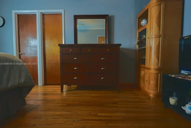 a bathroom with a toilet