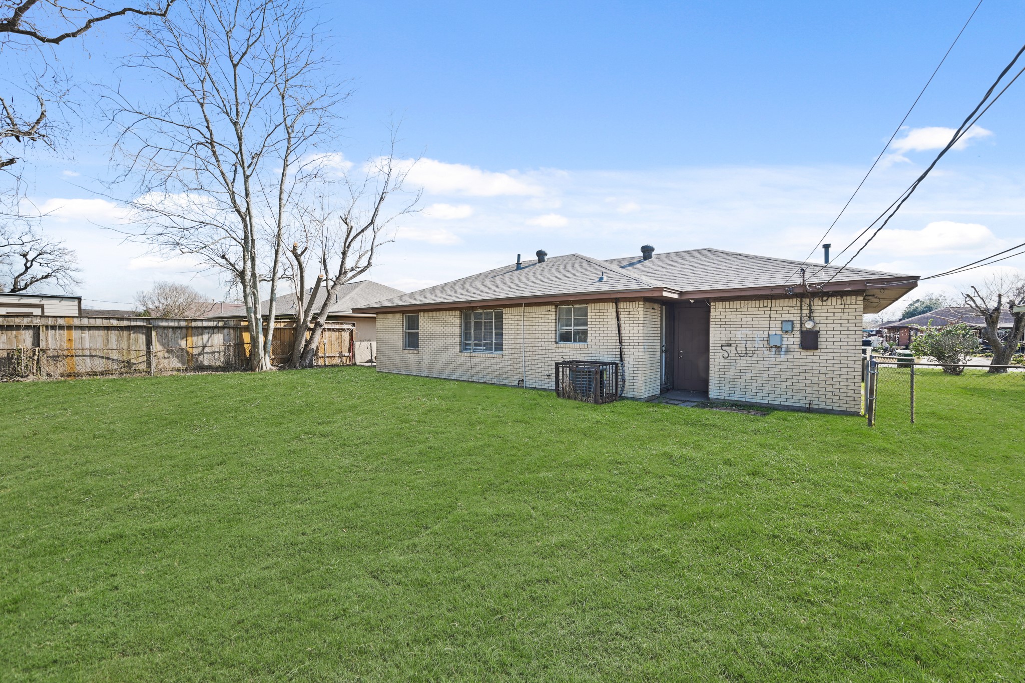 8829 Woodlyn Road Houston, TX 77078 - Photo 13 of 16