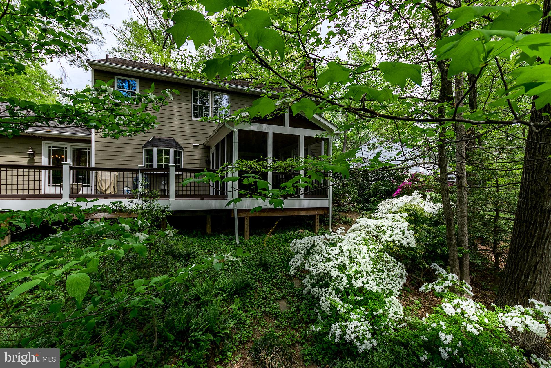 1954 Barton Hill Road Reston, VA 20191 - Photo 2 of 48
