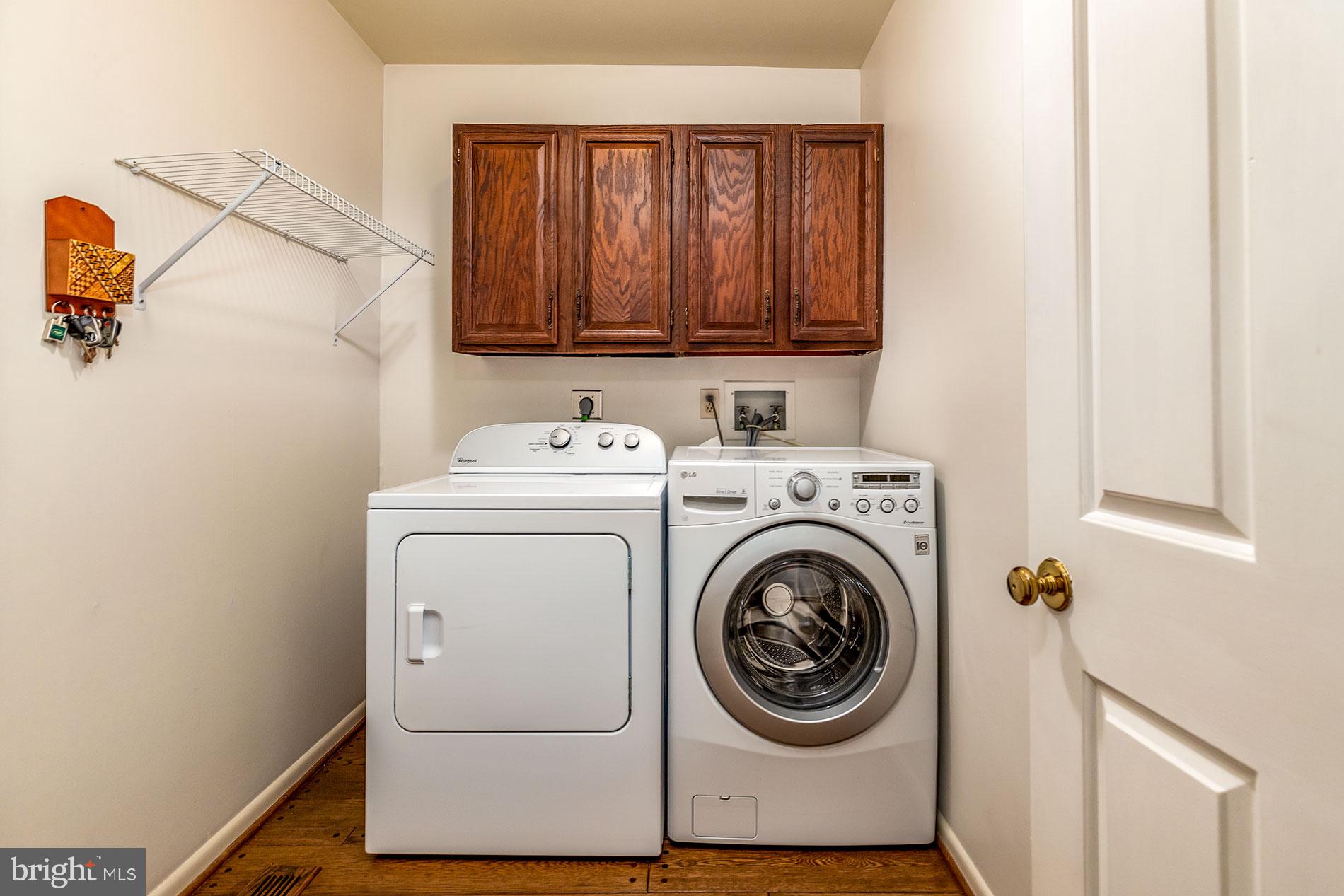 1954 Barton Hill Road Reston, VA 20191 - Photo 16 of 48