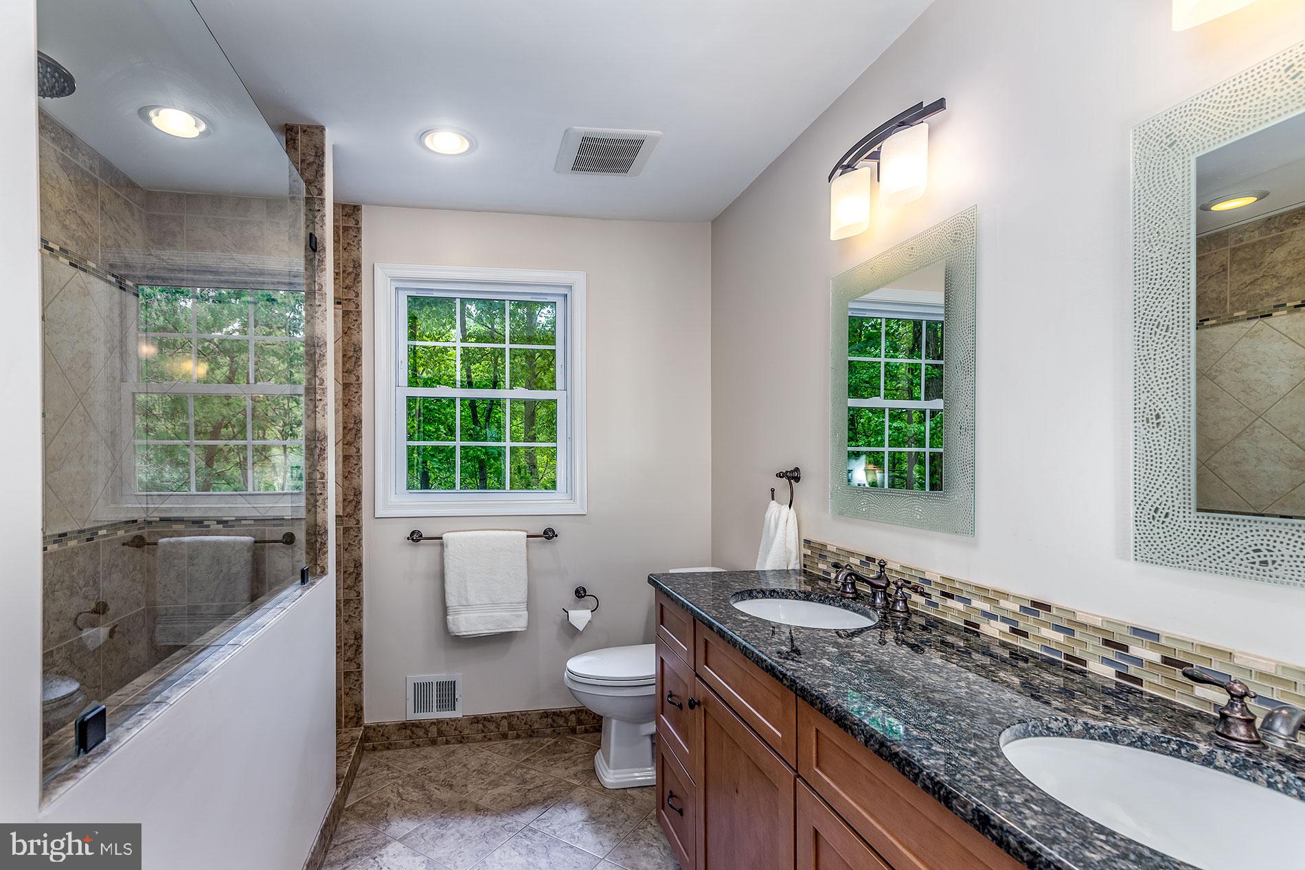 1954 Barton Hill Road Reston, VA 20191 - Photo 20 of 48