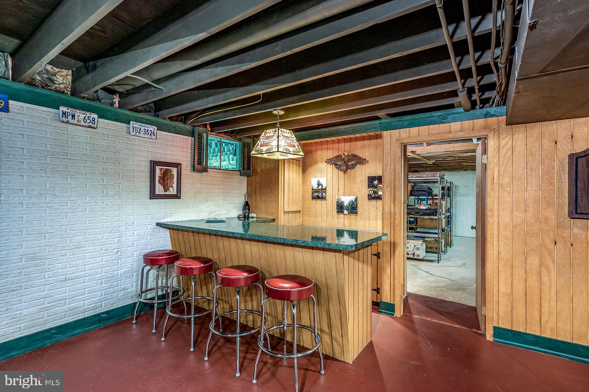 1954 Barton Hill Road Reston, VA 20191 - Photo 31 of 48