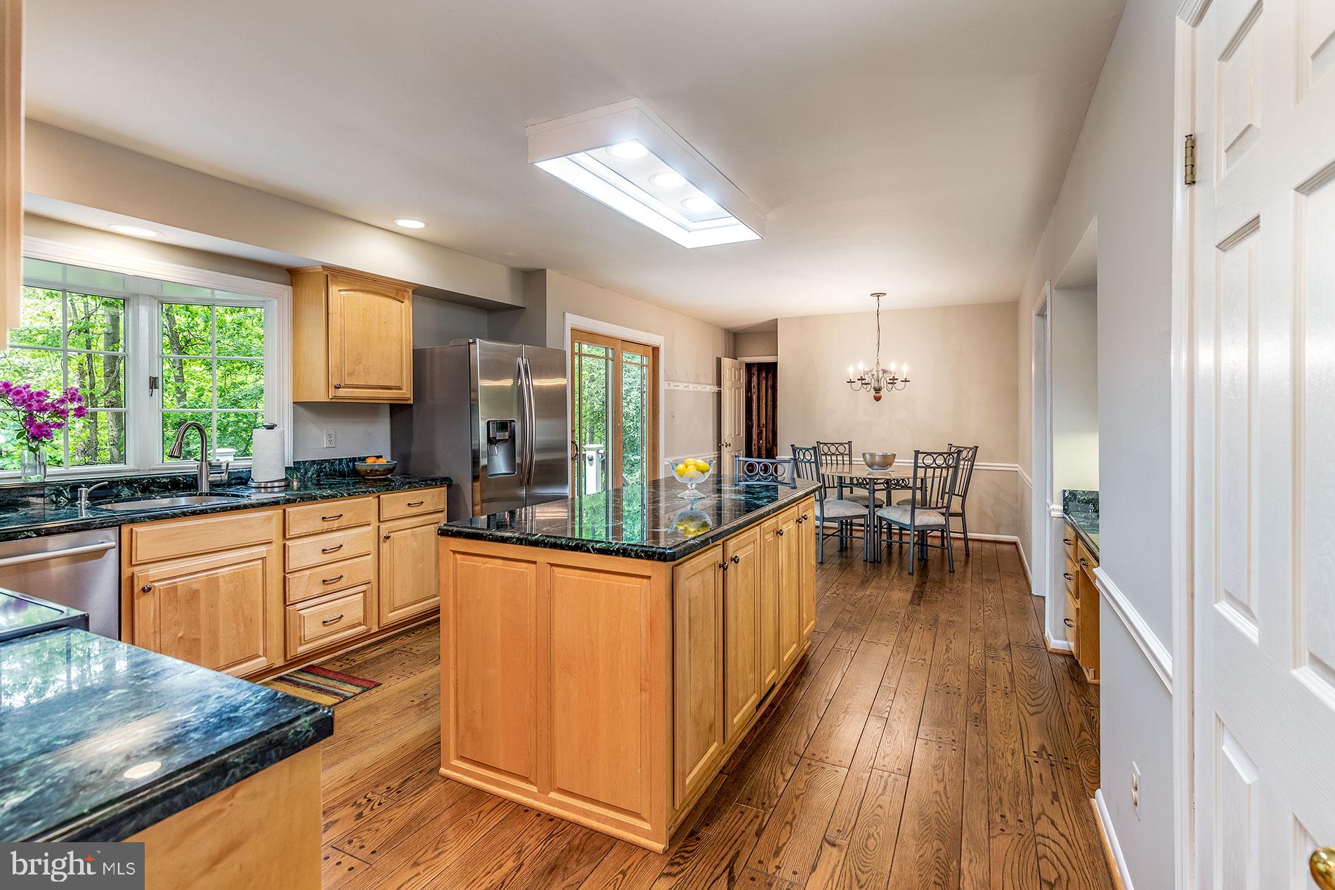 1954 Barton Hill Road Reston, VA 20191 - Photo 10 of 48