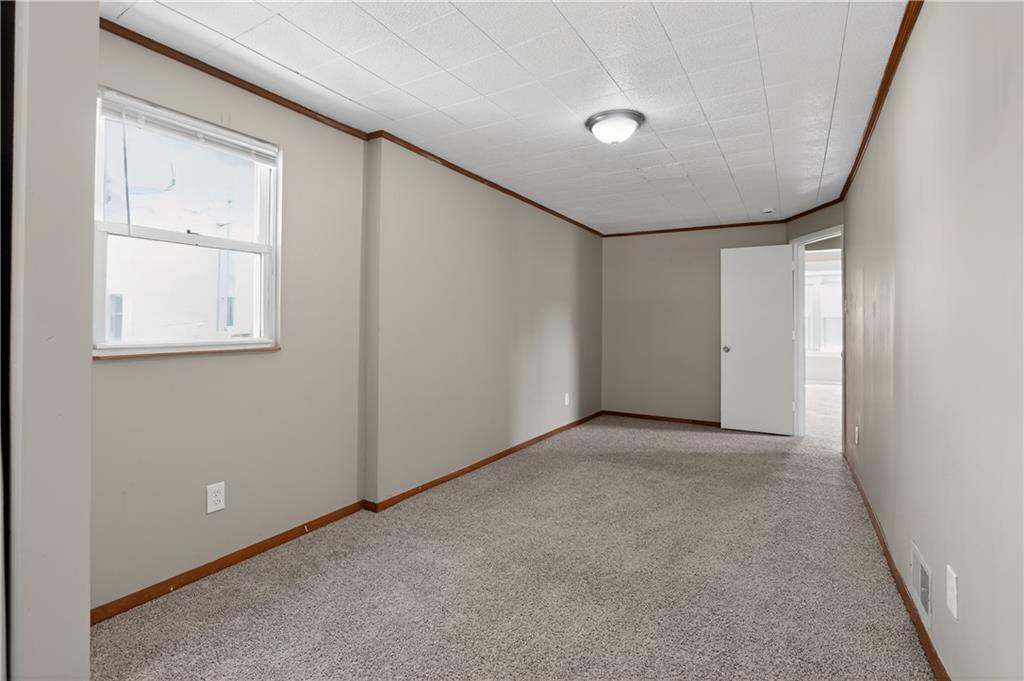 308 Rustic Avenue Pittsburgh, PA 15210 - Photo 24 of 40