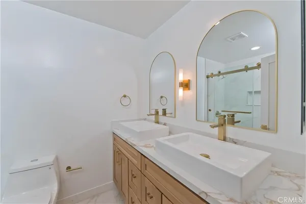 $1,259,000 | 18611 Lassen Street, Northridge, CA 91324