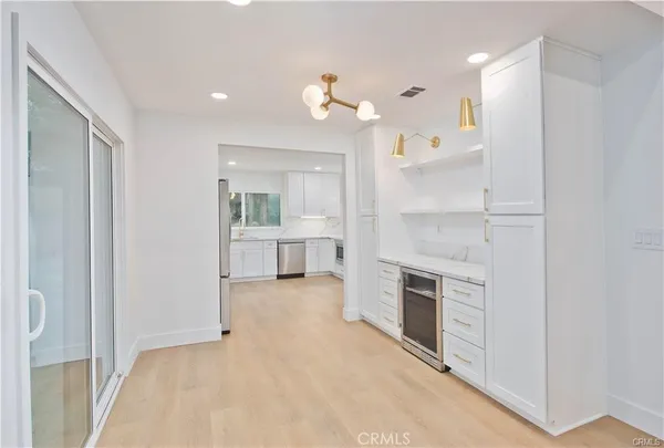 $1,259,000 | 18611 Lassen Street, Northridge, CA 91324