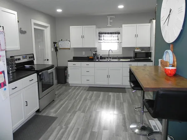 $160,000 | 330 East Market Street, Centreville, MI 49032