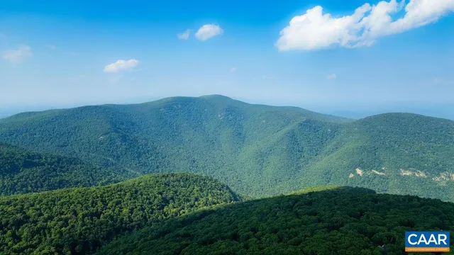 $709,000 | 679 Pedlars Edge Drive, Wintergreen, VA 22967