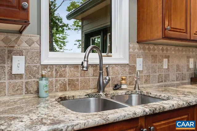 $709,000 | 679 Pedlars Edge Drive, Wintergreen, VA 22967