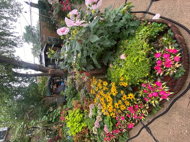 $2,400 | 3078 North Davlin Court, Unit 2, Chicago, IL 60618