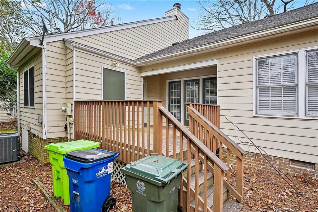 1201 Deptford Court Raleigh, NC 27609 - Photo 19 of 20