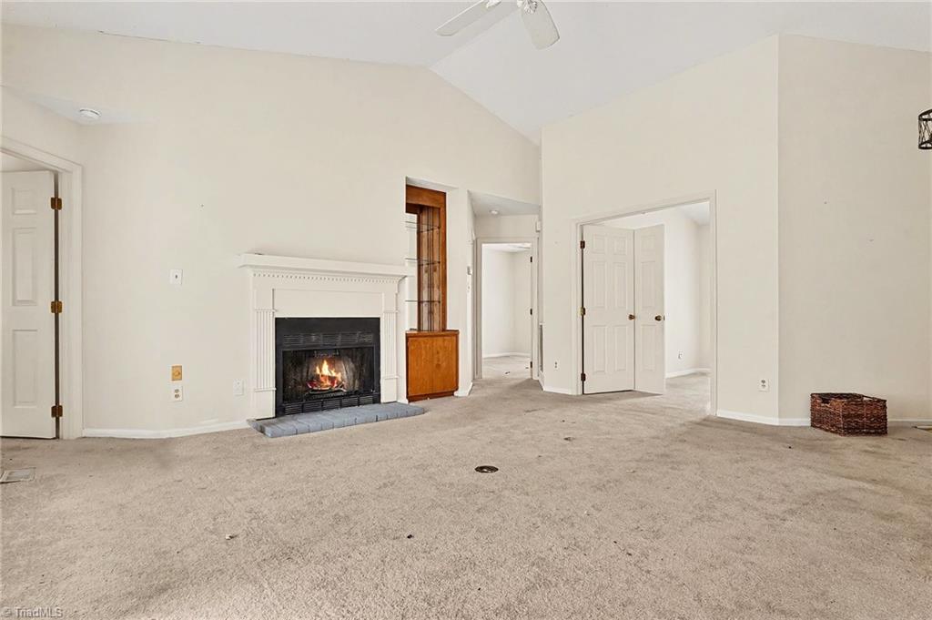 1201 Deptford Court Raleigh, NC 27609 - Photo 4 of 20