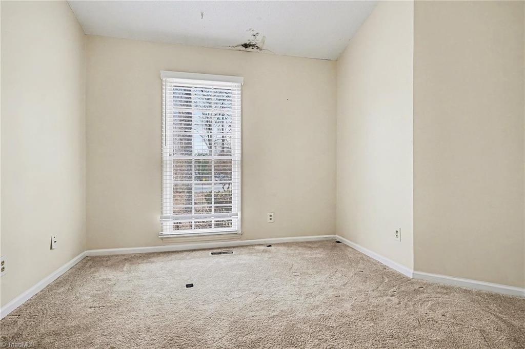 1201 Deptford Court Raleigh, NC 27609 - Photo 8 of 20