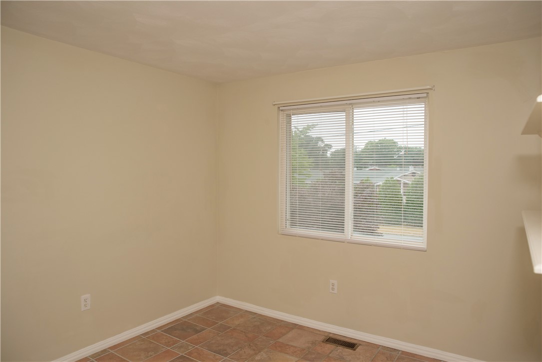 87 Leon E Whipple Road Warwick, RI 02886 - Photo 17 of 30 Gallery Image 17