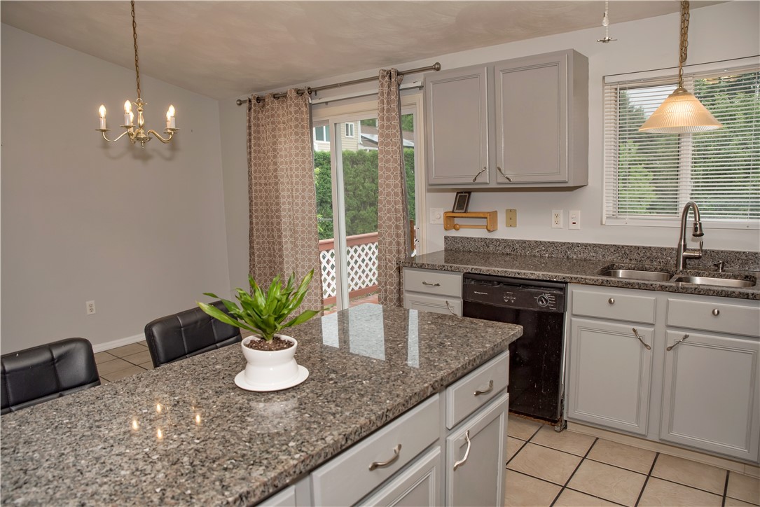 87 Leon E Whipple Road Warwick, RI 02886 - Photo 9 of 30 Gallery Image 9