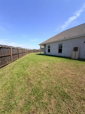 $2,900 | 139 Cypress Pk Lane, Belle Chasse, LA 70037