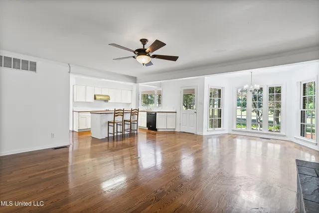 $365,000 | 521 Gwen Road, Senatobia, MS 38668