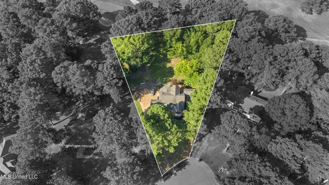 $365,000 | 521 Gwen Road, Senatobia, MS 38668